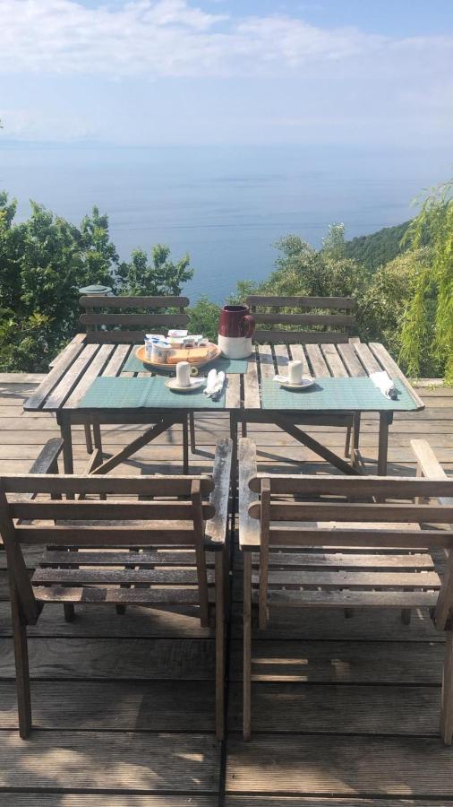 Casa Flora Bed & Breakfast Vietri sul Mare Exterior photo